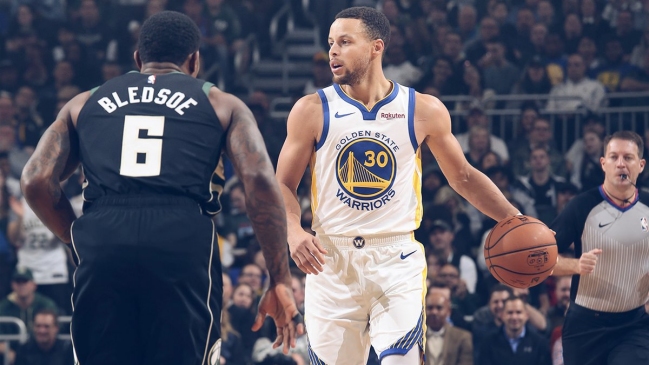 Stephen Curry y Klay Thompson lideraron victoria de Golden State Warriors sobre Bucks