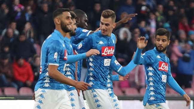 Napoli aplastó a Frosinone y restó distancias ante el líder Juventus en la Serie A