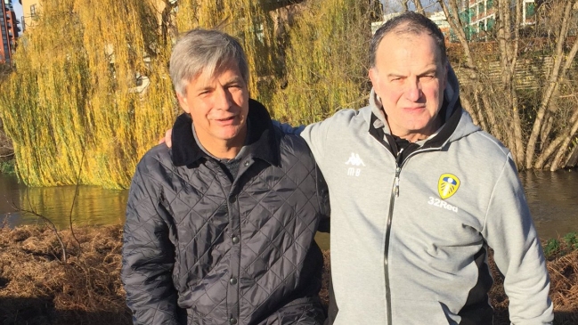 Harold Mayne-Nicholls se reunió con Marcelo Bielsa en Inglaterra