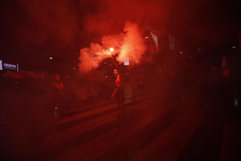 Los hinchas de River Plate desataron los festejos en el Obelisco de Buenos Aires