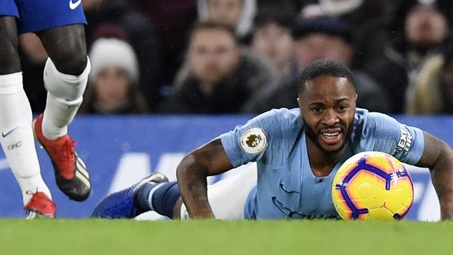 Hincha de Chelsea negó acusaciones de racismo contra Raheem Sterling