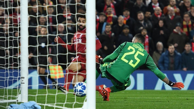 El golazo de Mohamed Salah que le dio el triunfo y la clasificación a Liverpool sobre Napoli