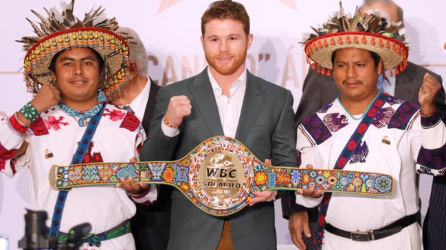 “Canelo” Alvarez lanzó dura crítica a Mayweather: Le quita credibilidad al boxeo