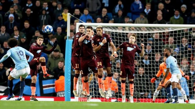 El espectacular tiro libre de Leroy Sané en la remontada de Manchester City ante Hoffenheim