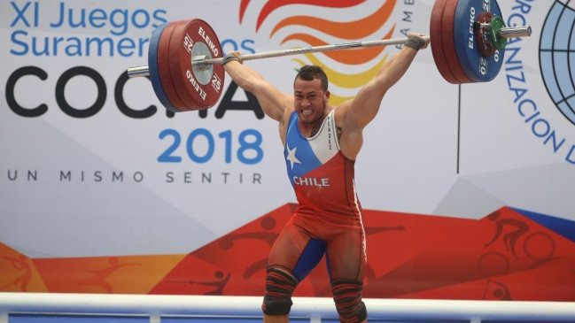 Arley Méndez fue premiado como el mejor deportista del año en la Gala Olímpica 2018