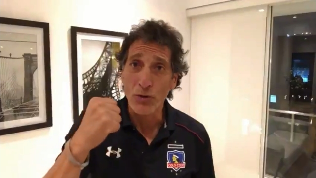 Mario Salas se puso la camiseta y envió un saludo para los hinchas de Colo Colo