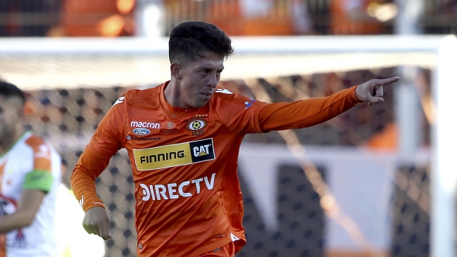 Universidad de Chile concretó el fichaje del volante Pablo Parra