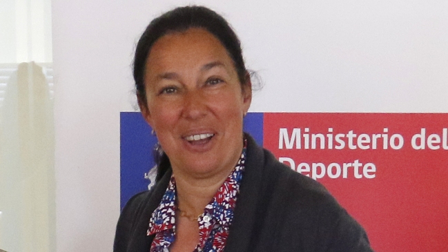 La ministra Kantor reveló con qué camiseta jugaba Toño Prieto en la universidad