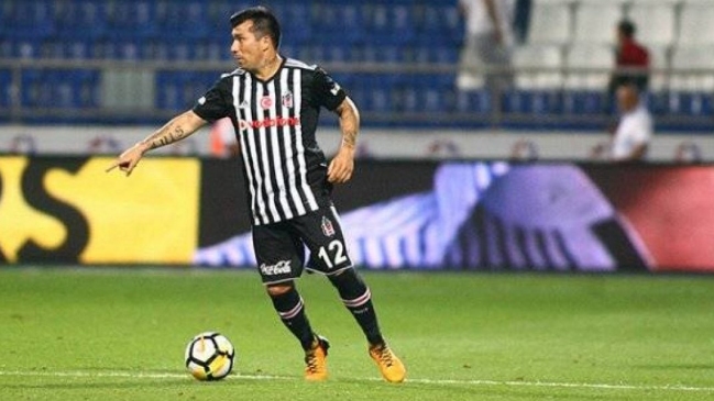 Besiktas de Gary Medel sufrió duro tropiezo en la liga de Turquía