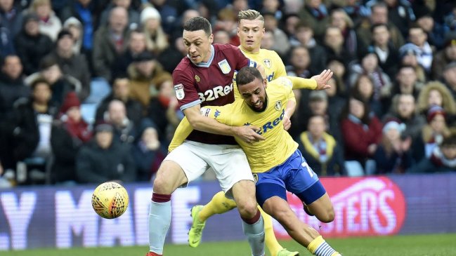 Leeds de Bielsa remontó un partidazo ante Aston Villa y mantuvo el liderato en la Championship