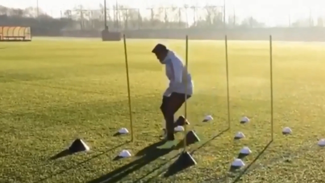 El intenso entrenamiento de Alexis Sánchez al ritmo de “Eye of the Tiger”