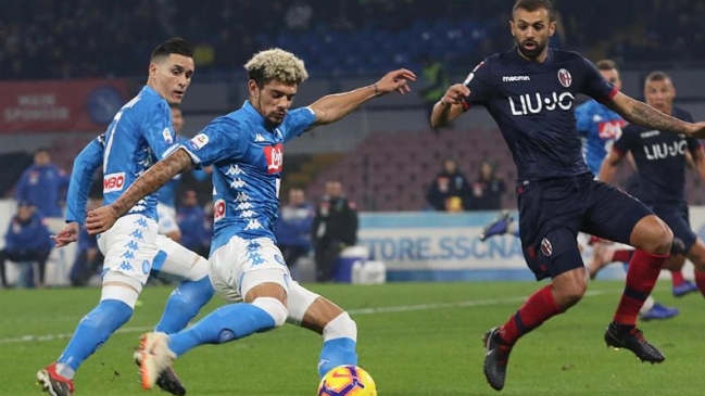 Napoli se mantuvo firme en el subliderato en la Serie A tras derrotar a Bologna de Erick Pulgar