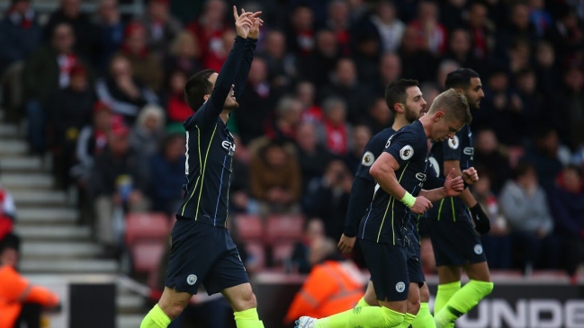 Manchester City volvió a los triunfos en la Premier League a costa de Southampton
