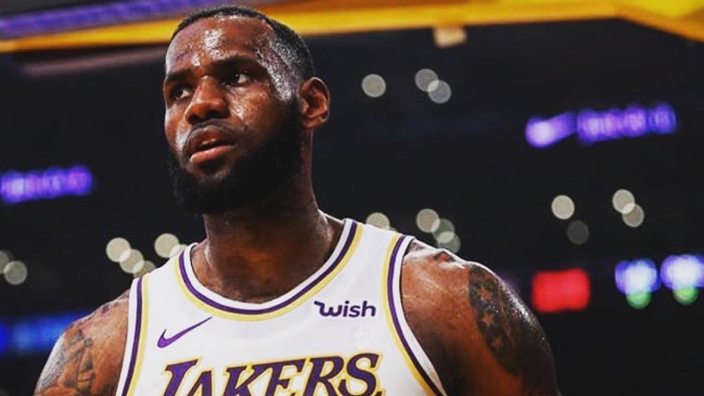 Las mejores jugadas de la gran figura de la NBA LeBron James en su cumpleaños 34