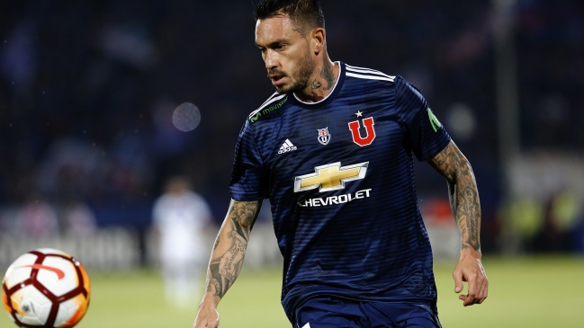 Vicepresidente de Peñarol manifestó interés de su club por Mauricio Pinilla