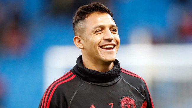 Solskjaer anunció que Alexis será titular este sábado en Manchester United