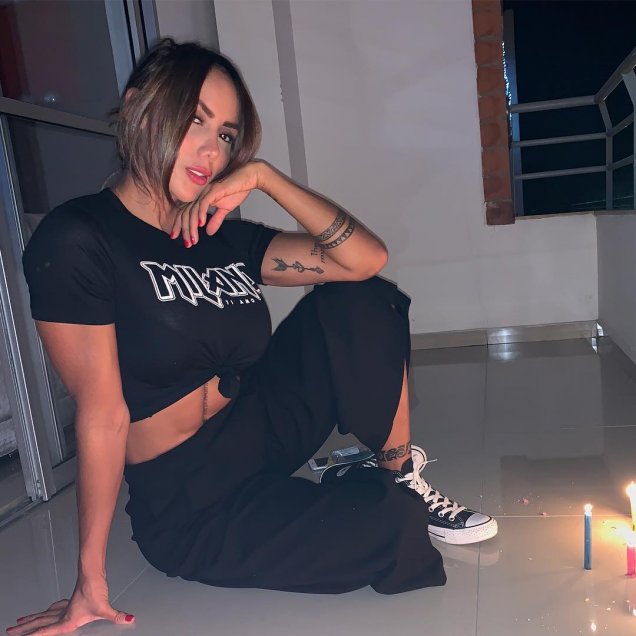 Ella es Sonia Isaza, la modelo colombiana que vinculan con Arturo Vidal