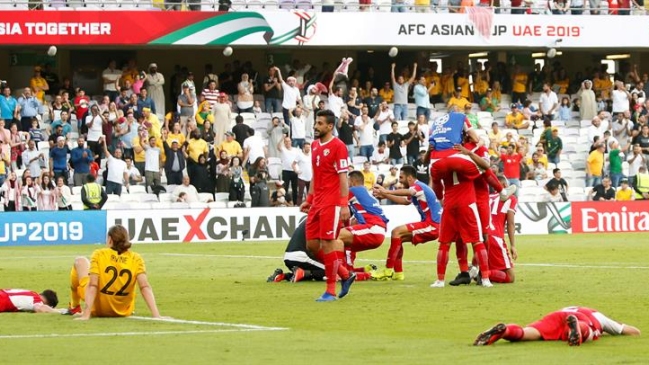 Jordania dio la gran sorpresa al doblegar a Australia en el arranque de la Copa de Asia