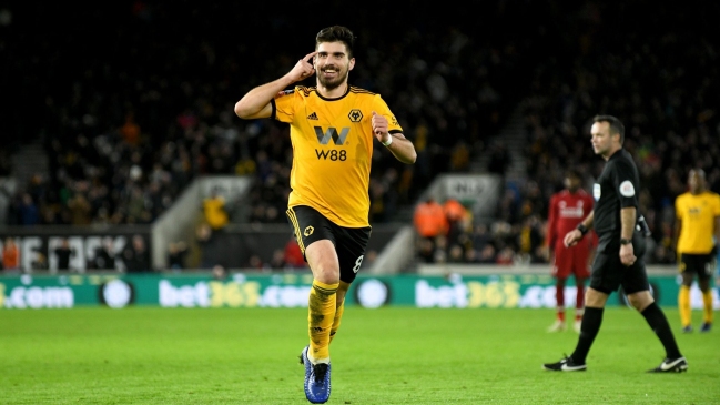 El golazo de Rubén Neves que eliminó a Liverpool de la FA Cup