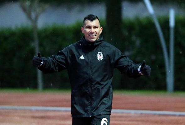 Gary Medel y Enzo Roco ya trabajan en la pretemporada de Besiktas