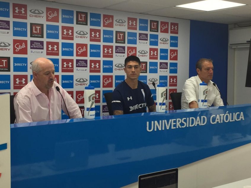 Valber Huerta fue presentado como refuerzo de Universidad Católica