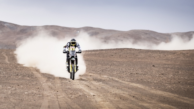 Ricky Brabec arrebató a Pablo Quintanilla el liderato en motos del Dakar