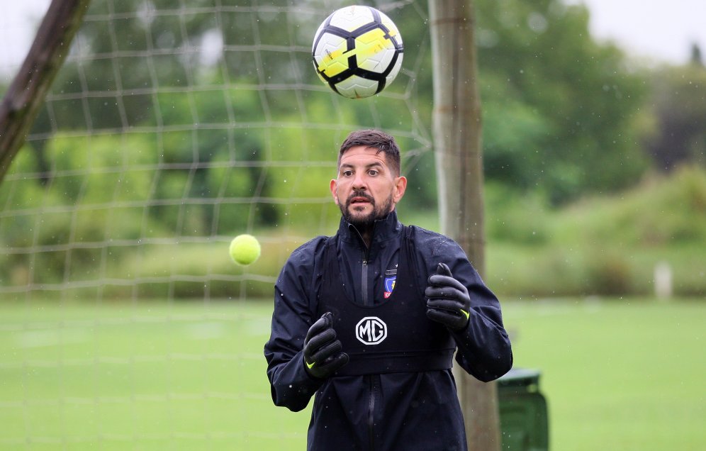 Colo Colo continúa su exigente entrenamiento bajo la dirección de Mario Salas en Buenos Aires