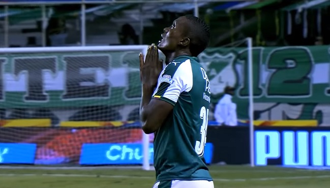 El absurdo autogol que cometió el nuevo refuerzo de Unión Española en el fútbol colombiano