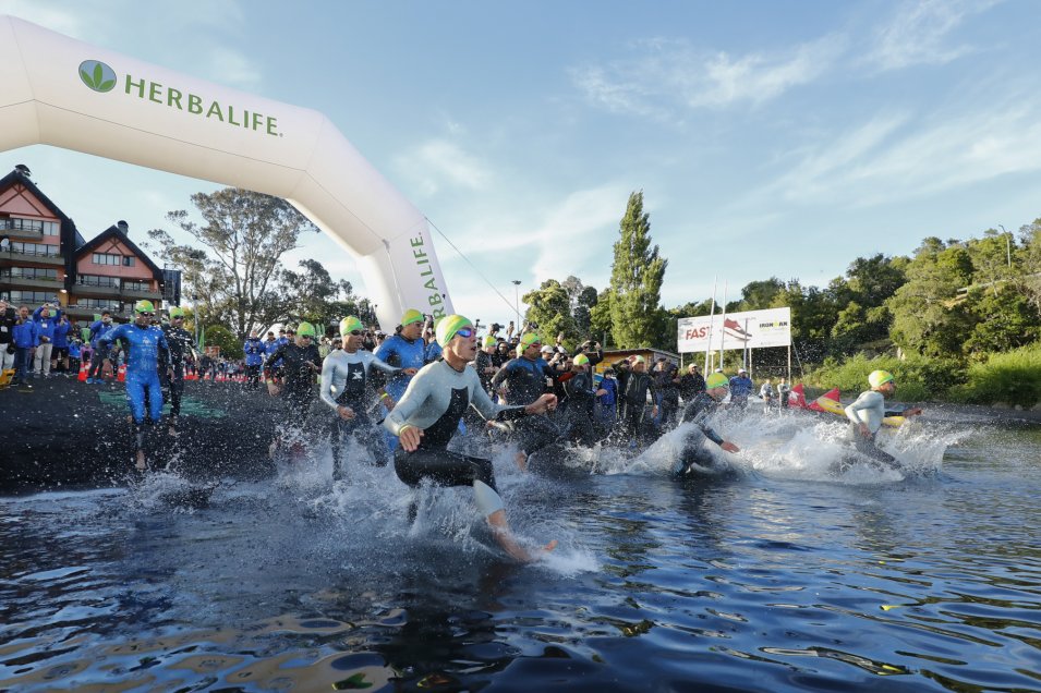 Las victorias de Bárbara Riveros y Santiago Ascenco en el Ironman 70.3 de Pucón