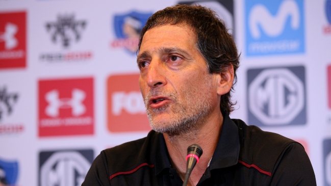 Mario Salas: El plantel se resentirá si parten Zaldivia o Baeza, son dos grandes jugadores