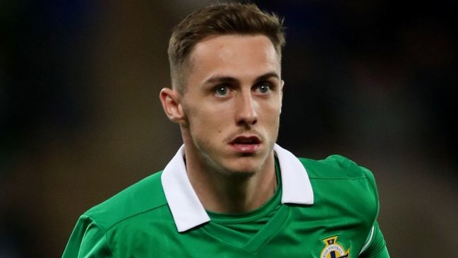 Seleccionado de Irlanda del Norte fue grabado masturbándose en público