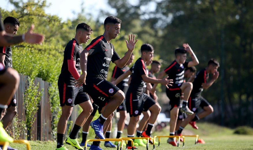 La selección chilena sub 20 tuvo su segundo día de entrenamientos en Rancagua