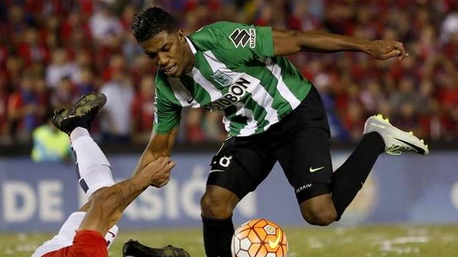 Zaguero colombiano Felipe Aguilar deja Atlético Nacional para fichar en el Santos de Sampaoli