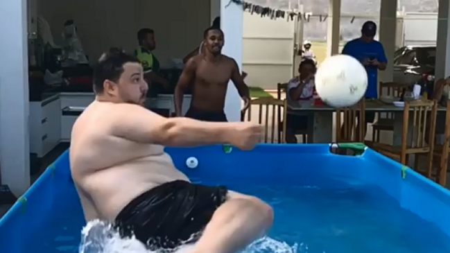 ¡Con final imperdible! La espectacular volea que da la vuelta al mundo