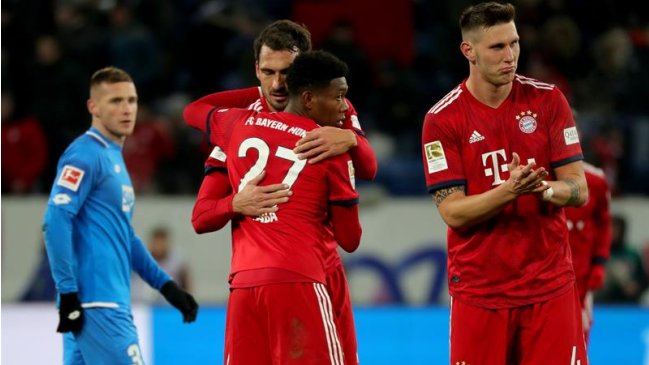 Bayern le ganó de forma contundente a Hoffenheim para meter presión a B. Dortmund