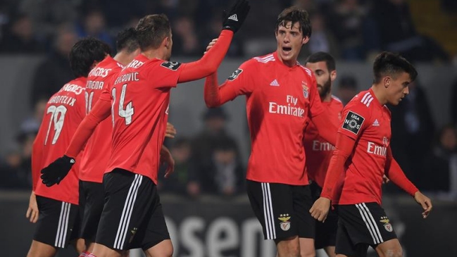 Nicolás Castillo fue titular en triunfo de Benfica sobre Vitoria por la liga portuguesa