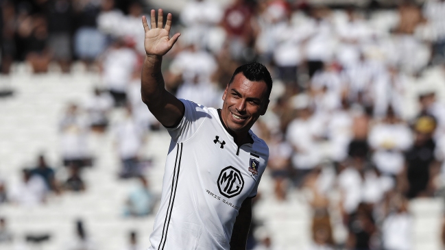 Esteban Paredes: Necesitamos dos o tres refuerzos más