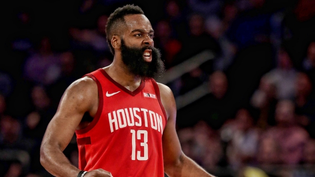 James Harden brilló en el Madison Square Garden con 61 puntos ante New York Knicks