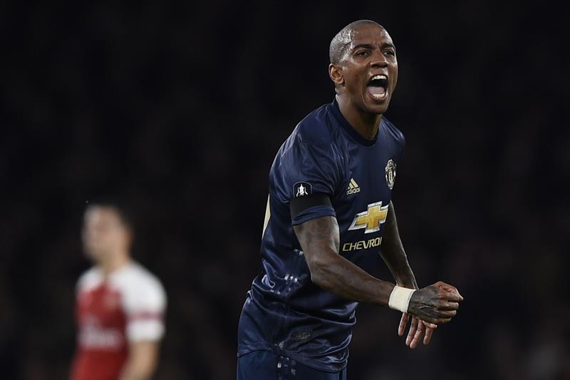 Manchester United batió a Arsenal en Londres con gran actuación de Alexis Sánchez