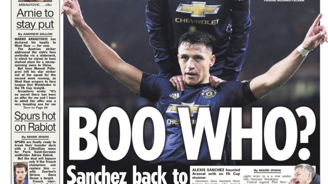 ¿Boo a quién?: Alexis acaparó portada de medio inglés tras victoria del United ante Arsenal