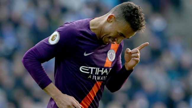 Manchester City goleó a Burnley y avanzó en la FA Cup