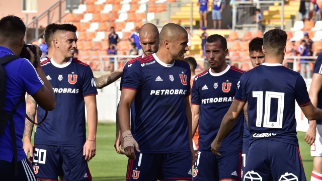 Hinchas de la U protagonizaron incidentes en el Estadio Zorros del Desierto