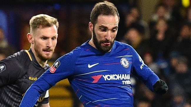 Ministro del Interior italiano llamó “mercenario” a Gonzalo Higuaín por partir a Chelsea