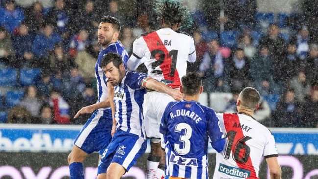 Alavés y Guillermo Maripán sufrieron en casa ante Rayo Vallecano