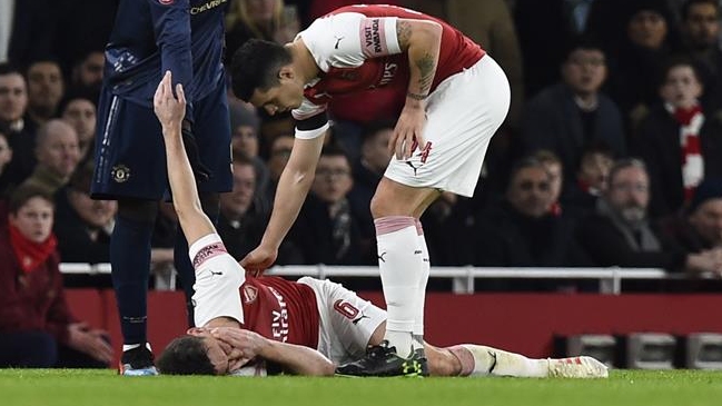 Zaguero de Arsenal Laurent Koscielny dijo que le es imposible comer tras golpe de Lukaku