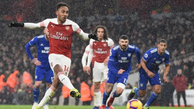 Arsenal ganó con lo justo a Cardiff y sigue en puestos de Europa League