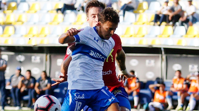 Diego Buoanotte marcó un golazo para la UC ante U. Española en el Estadio Sausalito