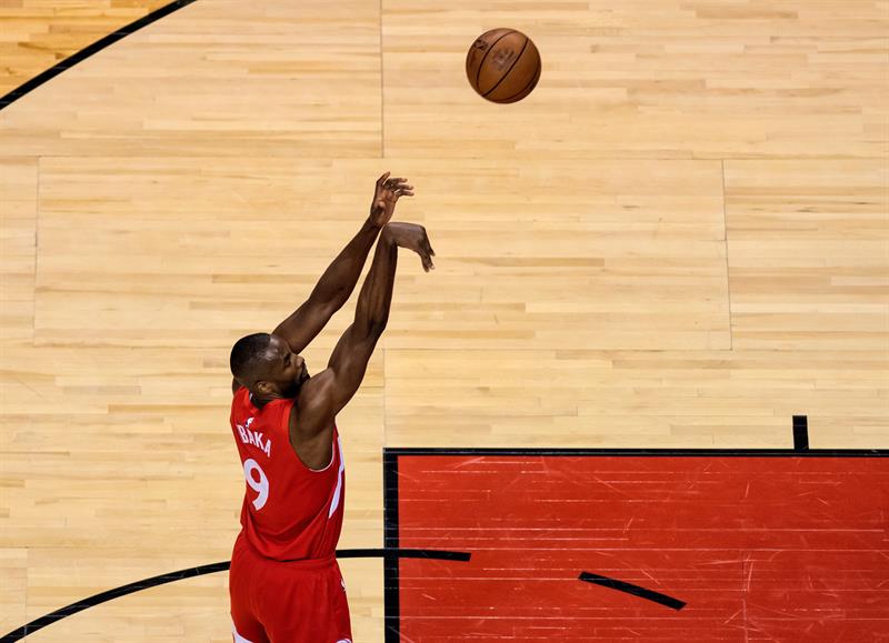 El triunfo de Milwaukee Bucks sobre Toronto Raptors en la NBA