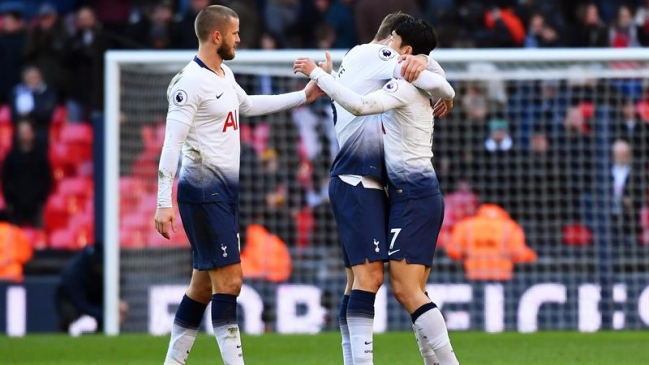 Tottenham tumbó a Newcastle y no le pierde pista a Liverpool en el liderato de la Premier League