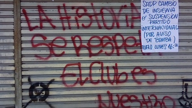 Hinchas de Unión La Calera amenazaron con forzar la suspensión del duelo ante Chapecoense